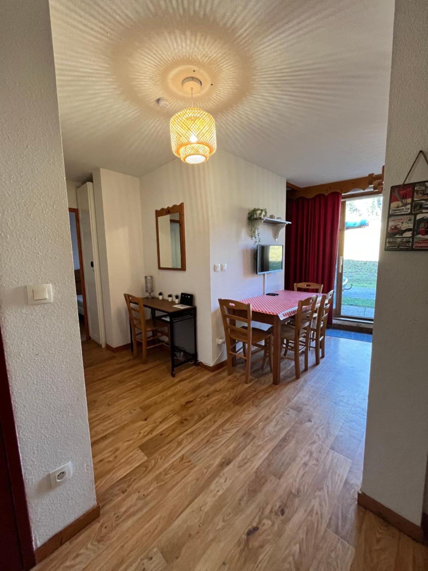 Charmant Appartement Confortable Pour 6 Personnes 40M2 Pied Pistes, Piscine, Wifi, Parking Chamrousse Exterior photo